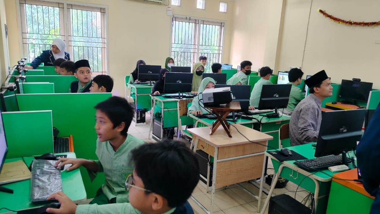 pembelajaran-di-lab-komputer